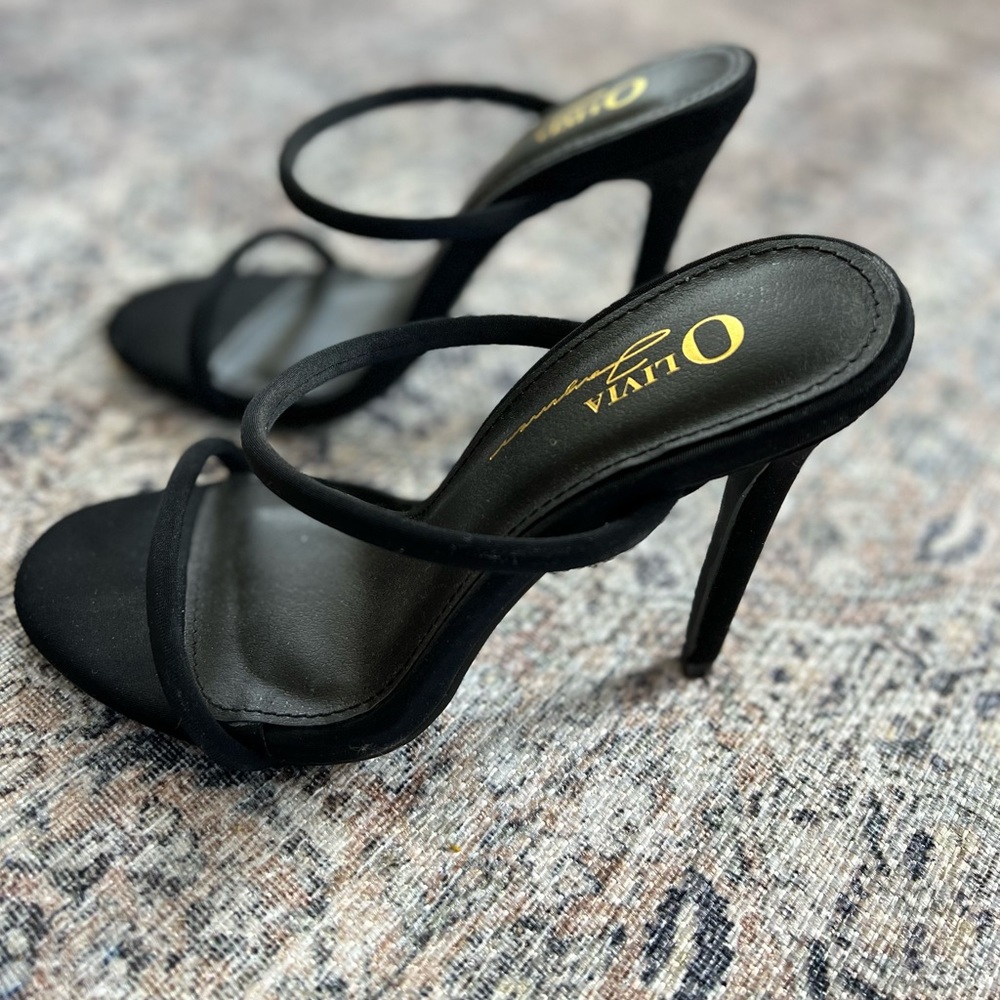 Open toe heels, very classy